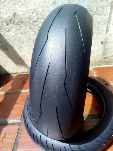 Pneu Pirelli diablo superCorsa 180/55/17