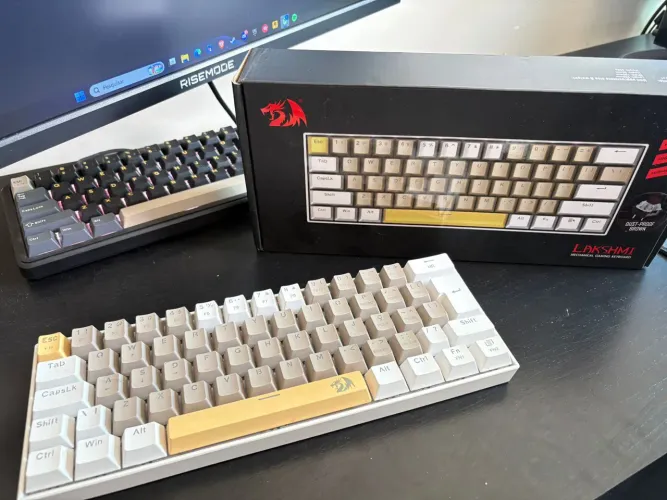 Teclado Redragon Lakshmi (Modelo K606) 60%