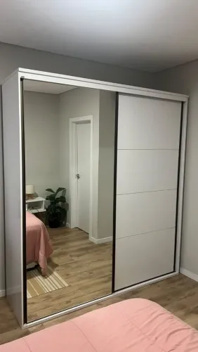 Guarda Roupa Casal Branco 2 Portas de Correr Espelho Belmax Eleganz 100% MDF
