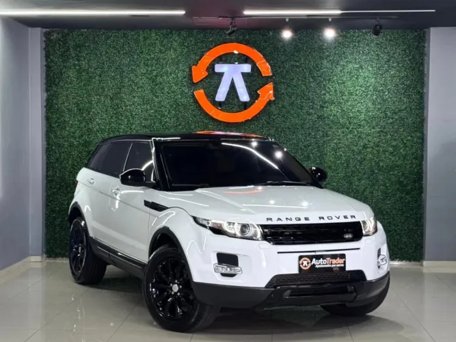 Land Rover Range Rover Evoque Pure 2.0 Aut. 5P 2015