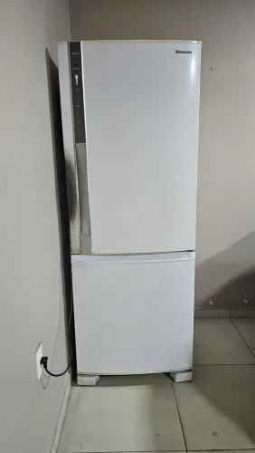 Geladeira Panasonic 420 litros
