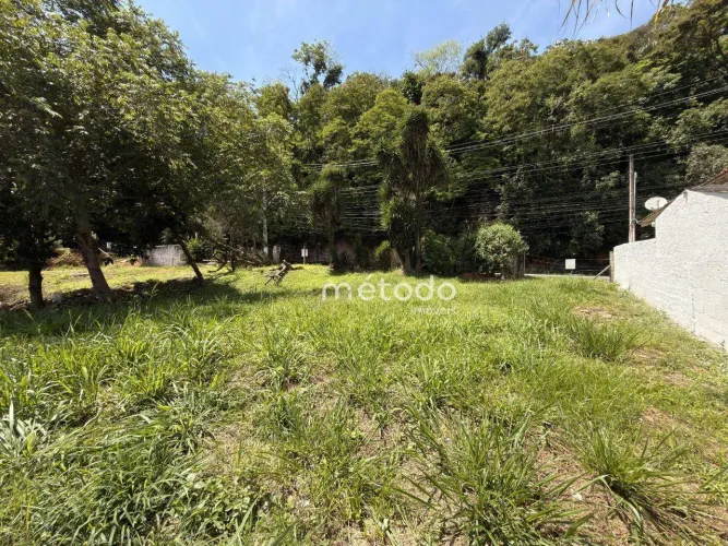 Terreno à venda, 317 m² por R$ 355.912, Bairro Centro - Guararema/SP