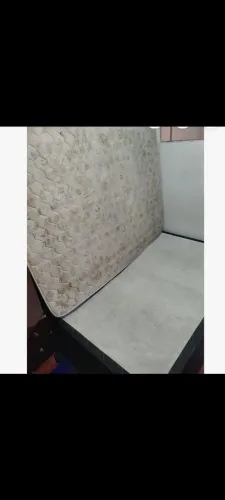 Suporte cama box com colchão 