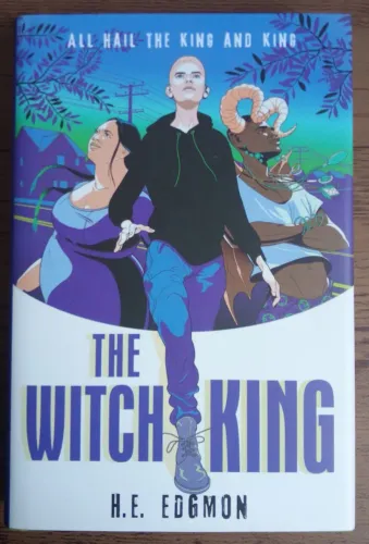 Livro Witch King de H.E. Edgmon (inglês)