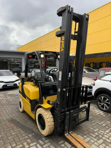 Empilhadeira GLP Yale 50vx Ano 2009 Torre triplex 6,50 Extremamente nova 
