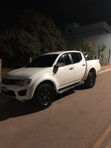 Mitsubishi L200 Triton HPE 3.2 CD TB Int.diesel AUT 2012