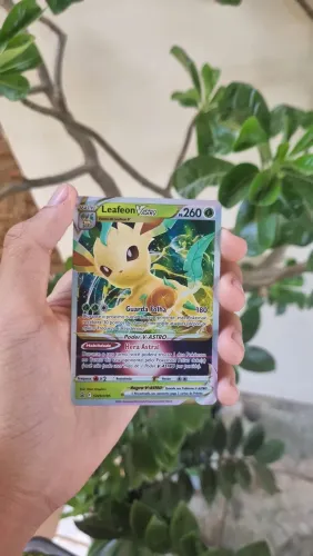 Carta Pokémon Leafeon VASTRO ? Original