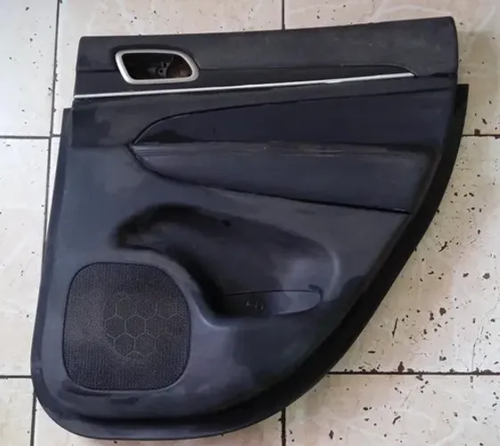 Forro De Porta Traseira Direita Grand Cherokee 2014 2015