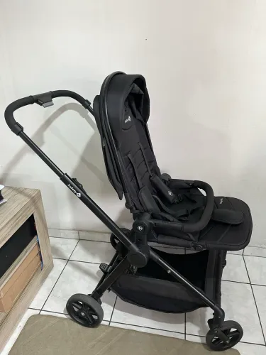 Carrinho e bebê conforto 
