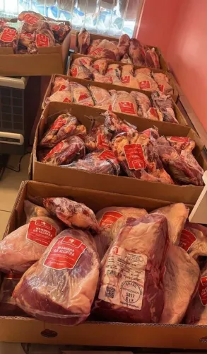 3 peças de carne por apenas 150,00