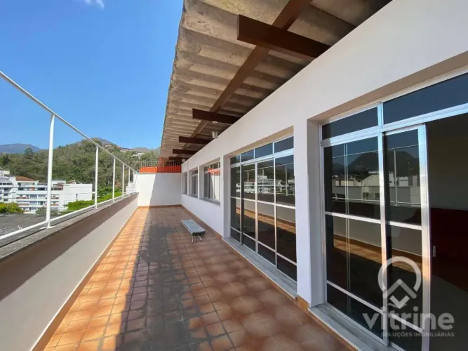 Cobertura com 4 dormitórios para alugar, 207 m² por R$ 5.169,89/mês - Centro - Nova Fribur