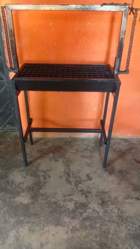 Vende-se churrasqueira chapa grossa grossa 