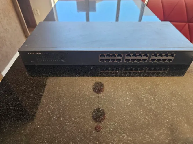Switch Tp link 24 portas 100/1000