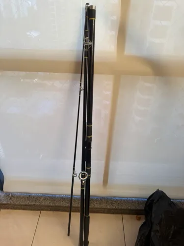 Vara de Pesca Vintage 2 Partes - Estilo Surfcasting - Excelente Estado