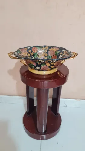 Linda fruteira satsuma estilo oriental.