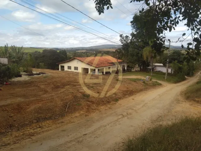 Chácara em Santo Antônio - Iperó