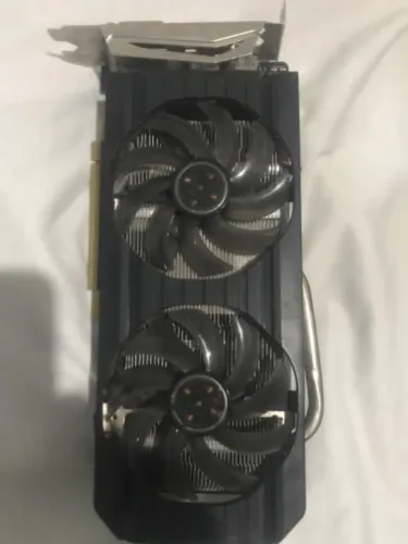 Placa de vídeo RX570 séries 4GB funcionando perfeitamente