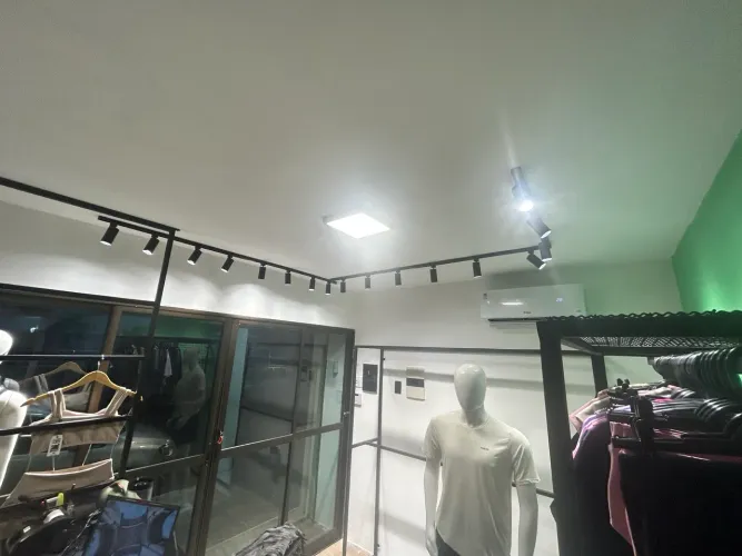 Loja roupas (toda infraestrutura para começar a funcionar)