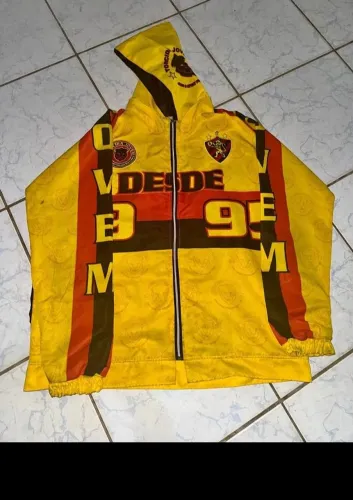 Blusão da jovem sport