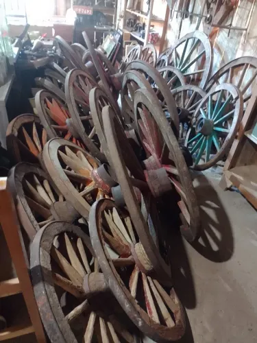 Rodas de carroça preço a partir de R$200,00 cada