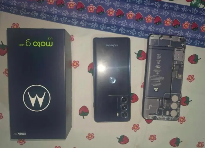 Motorola G200