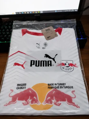 CAMISA DE FUTEBOL RED BULL