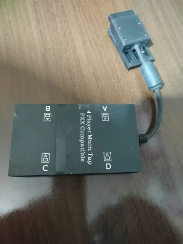 Multitap (adaptador para 4 jogadores