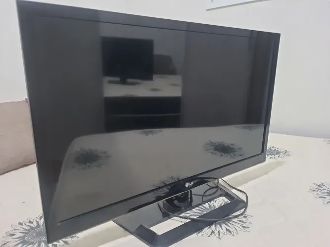 TV LG 32? LED Full HD com 3 HDMI - Funcionando Perfeitamente