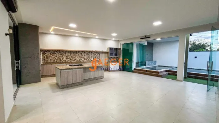 Exclusividade e Sofisticação em uma Mansão Única no Condomínio Jequitibá - R$ 2.590.000,00