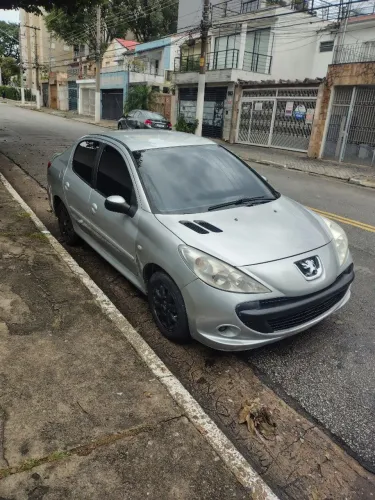 Peugeot 207 Sed. Passion XR Sport 1.4 Flex 8V 4P 2010