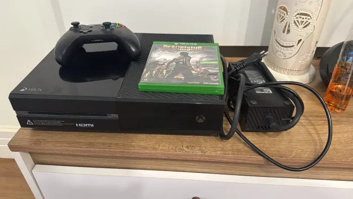 XBOX ONE FAT (acompanha jogos)