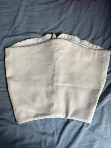 Short saia off whitte
