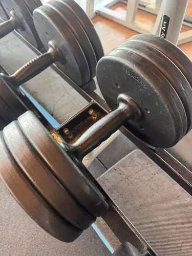 Kit Mesa Dumbells com Suporte 12kg a 30kg injetada equilibrio