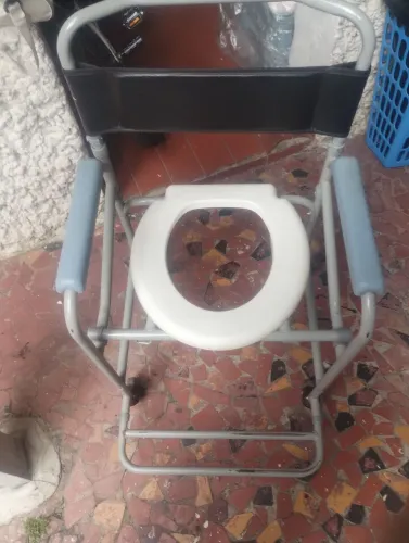 Cadeira de banho e andador