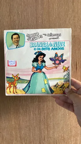 Compacto disquinho de vinil Branca de neve historinhas do Silvio Santos