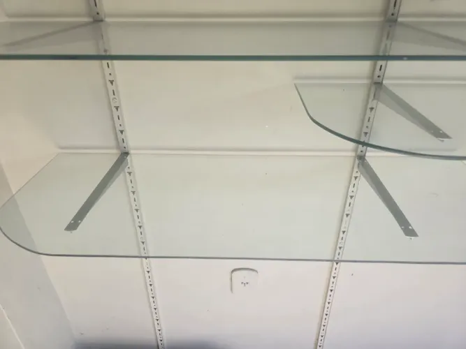 Prateleiras de vidro