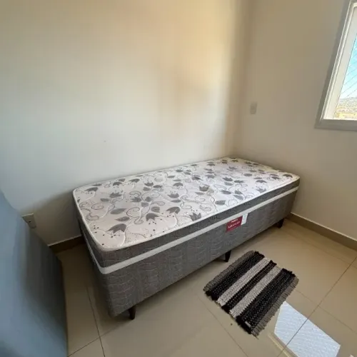 cama de solteira seminova zerada - 3 meses de uso