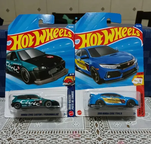 Kit Hot Wheels Honda Civic Custom e Honda Civic Type R 2018