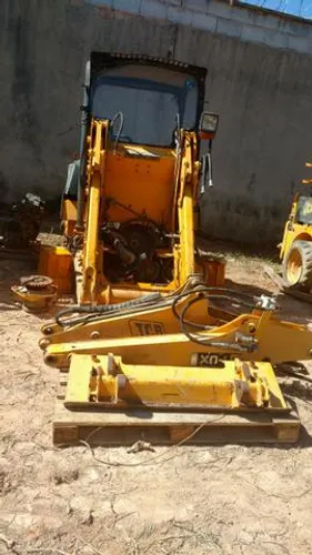 Mini retroescavadeira JCB 1CX