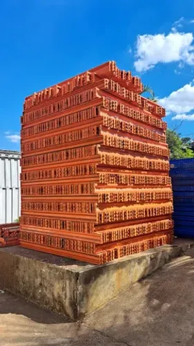 Longarinas Seminovas e Novas Porta paletes 2400kg