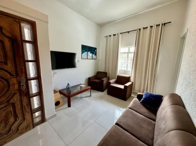 Alugamos quartos p/ diárias e mensal, vaga masculina, no Centro de  Uberlândia Mg