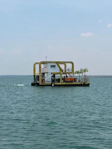 Flutuante Mangabeira II para vender