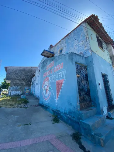 Ponto comercial com casa em cima!