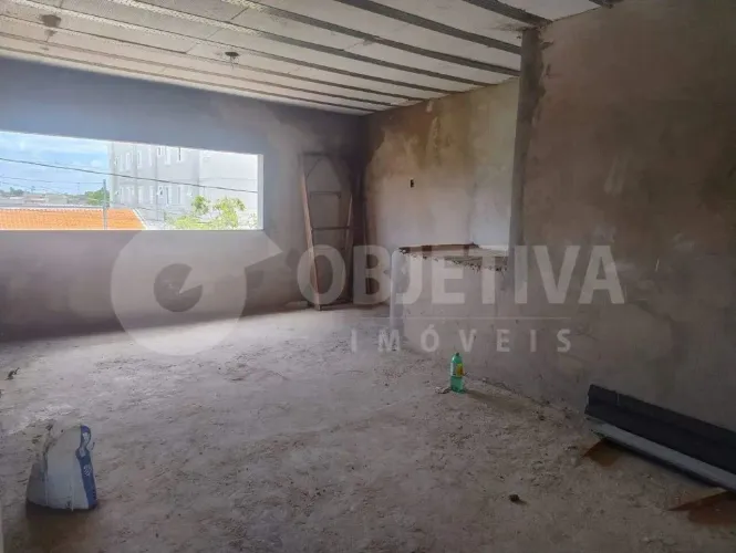 Prédio à venda, 2 quartos, 2 vagas, LOTEAMENTO PORTAL DO VALE II - UBERLANDIA/MG