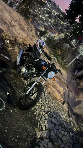 Fan 125 ks 2013 , saiu da revisão de tudo tem nem 3 semanas !