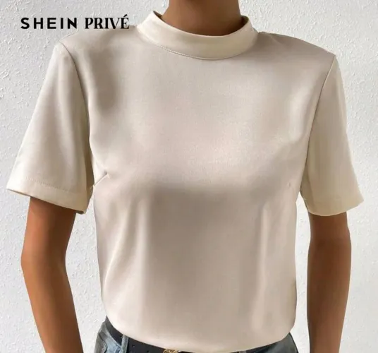 Blusa Manga Curta Gola Alta Bege P/M
