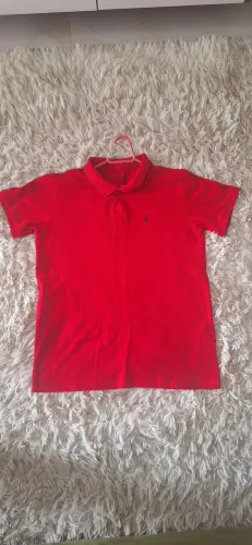 Camisa Polo vermelha