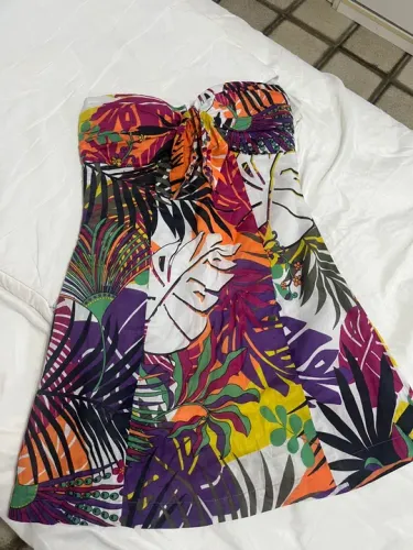 Vestido Floral Tropical - Estampa vibrante!