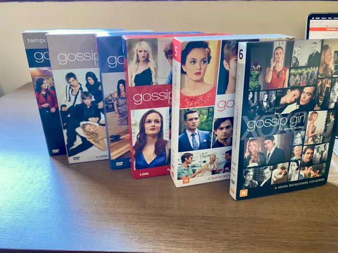 Gossip Girl - 6 temporadas completas em DVD