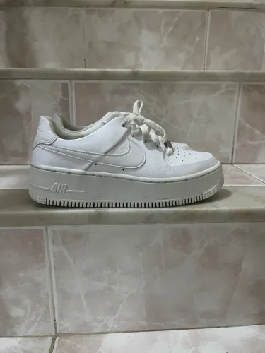 Tênis Nike Air Force 1 Sage XX Feminino 